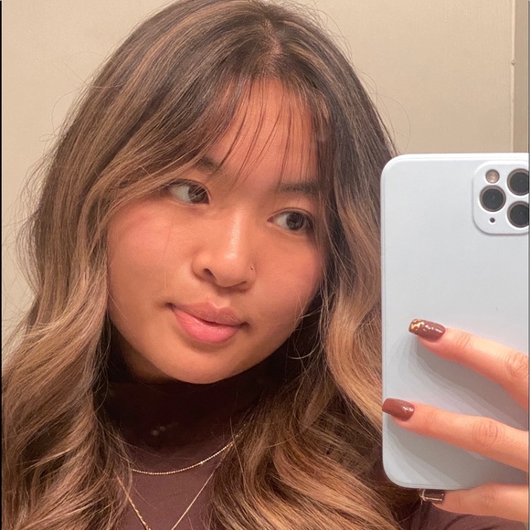 Meet your Posher, Jade - Picture 1 of 3